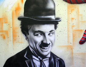 Wandbild-Ausschnitt Kino Ulm, Motiv: Charlie Chaplin